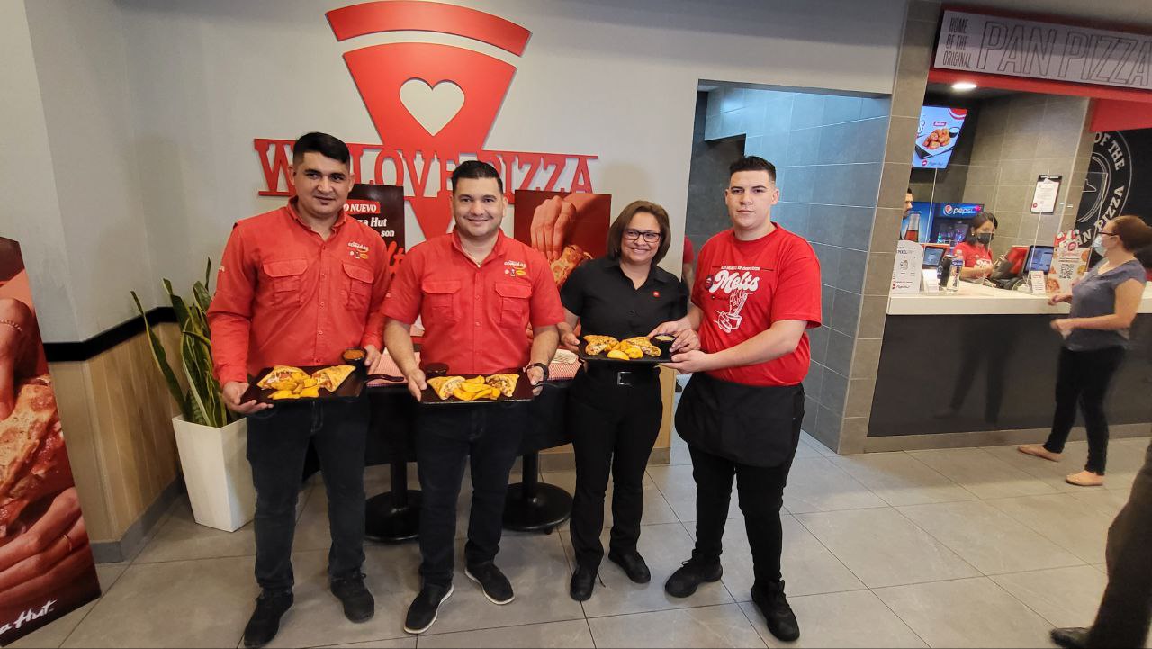 Erick Paz, Luis Valerio, Karen Garcia, Erick Rosales.